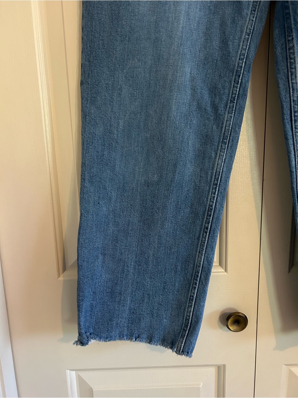 Everlane The Way High Jean Straight Leg Raw Hem Medium Blue Wash, Size 31 - Picture 4 of 10